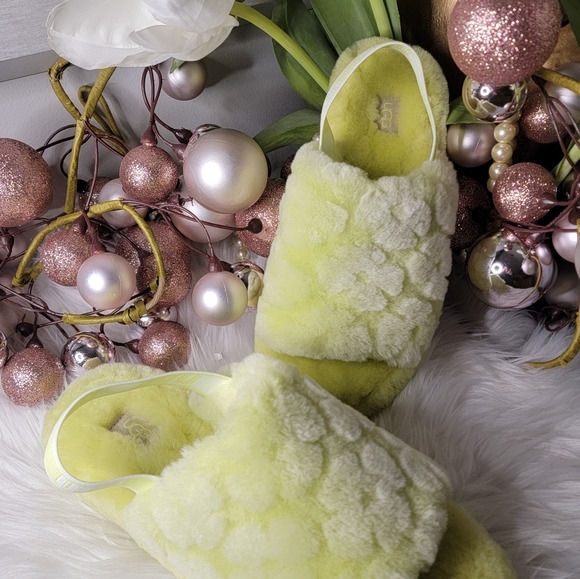 Ugg FLUFF YEAH POPPY SLIDE SLIPPER - Picture 2 of 10
